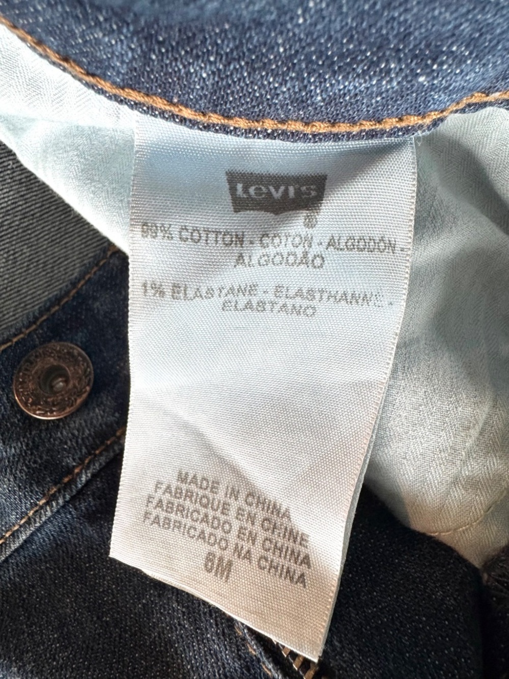 Levis San Francisco Jeans Women's 6 Dark Wash Demi Curve Boot Cut 31" Inseam - Picture 4 of 6